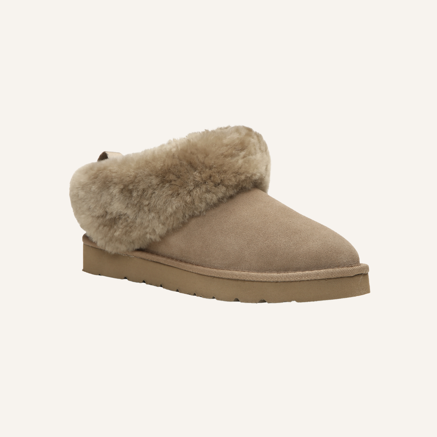 Ugg Shelly